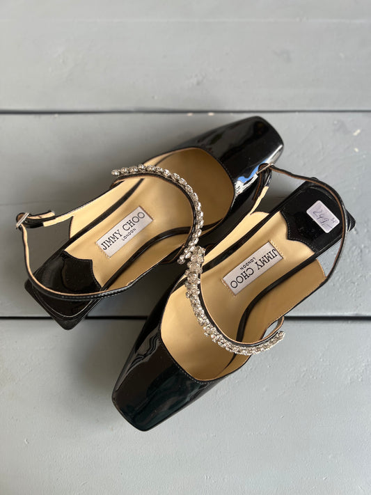 Jimmy Choo, 38